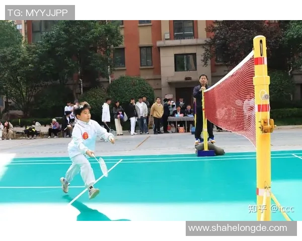 重庆羽毛球队默契配合探讨：提升团队协作与竞技水平的关键因素